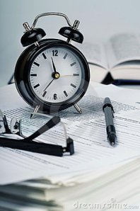 paperwork-time-efficiency-02-22884394