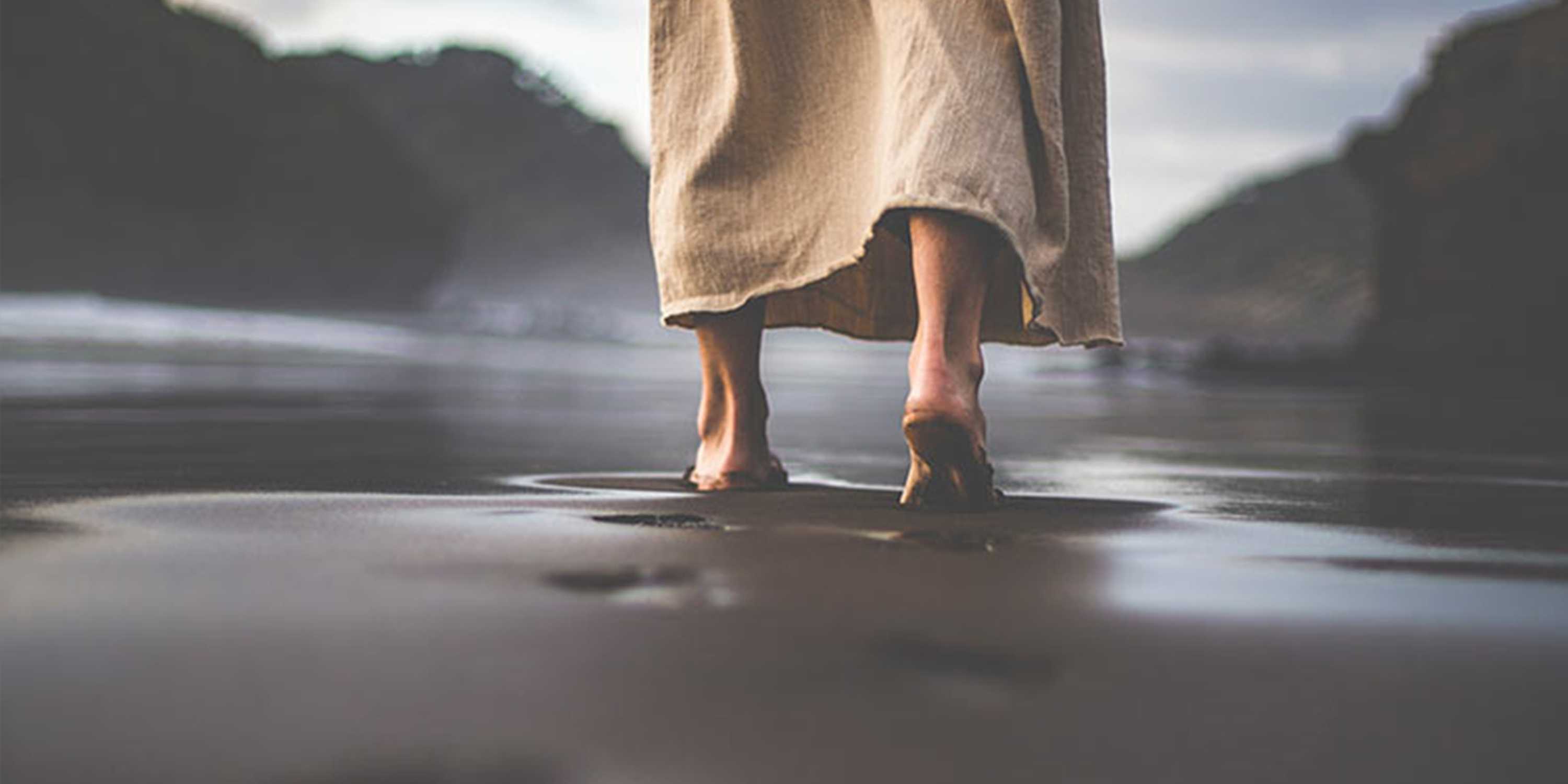 Jesus-Walking-Sand-2